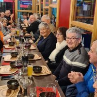 tous à table