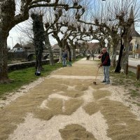 Le deuxième avance